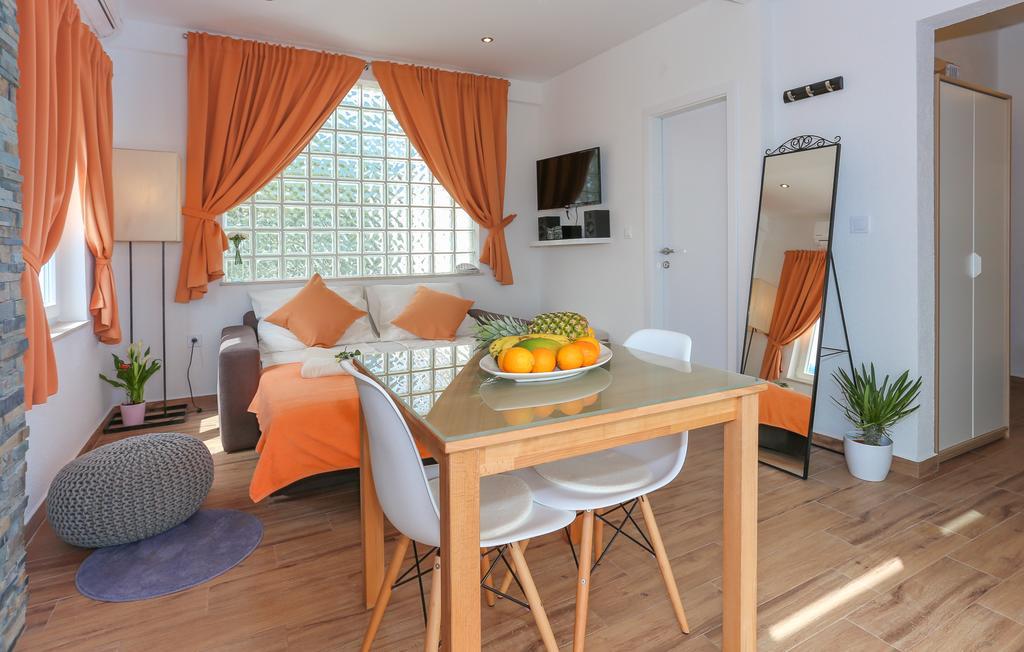 Apartments Ena&Toni คาชเตลา ภายนอก รูปภาพ