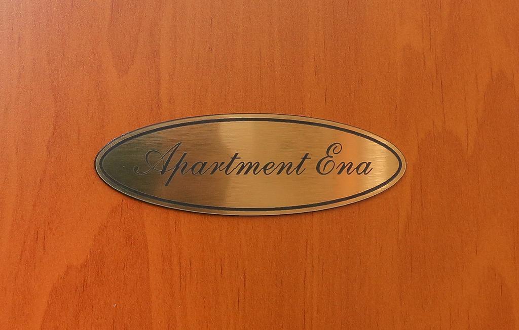 Apartments Ena&Toni คาชเตลา ภายนอก รูปภาพ