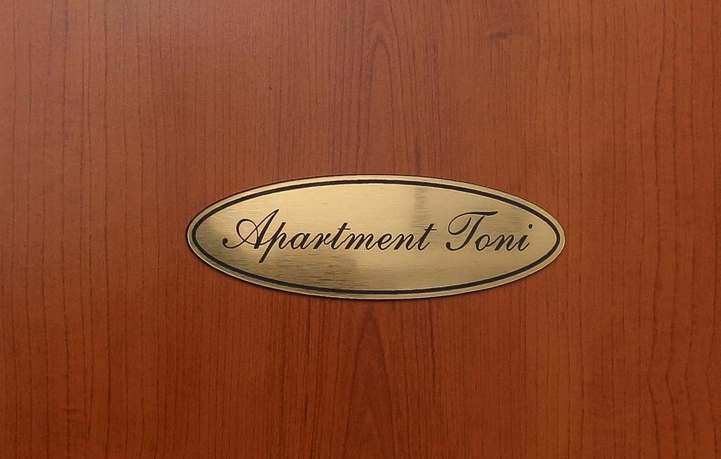 Apartments Ena&Toni คาชเตลา ภายนอก รูปภาพ